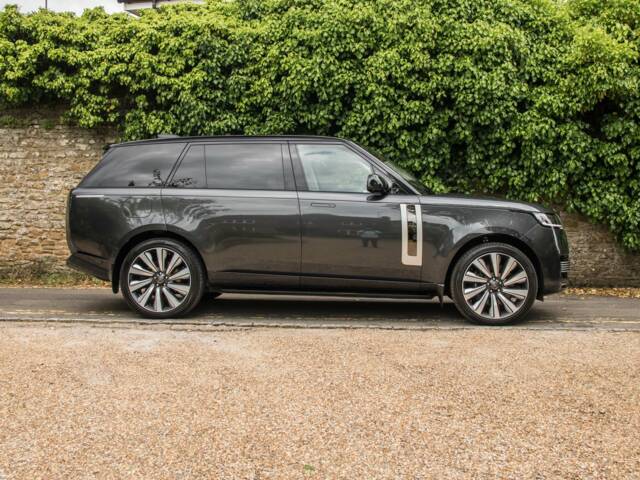 Bild 1/23 von Land Rover Range Rover P530 (2023)