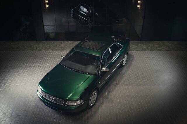 Bild 1/15 von Audi S8 (1999)