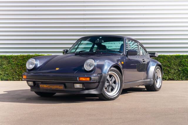 Imagen 1/33 de Porsche 911 Turbo 3.3 (1988)