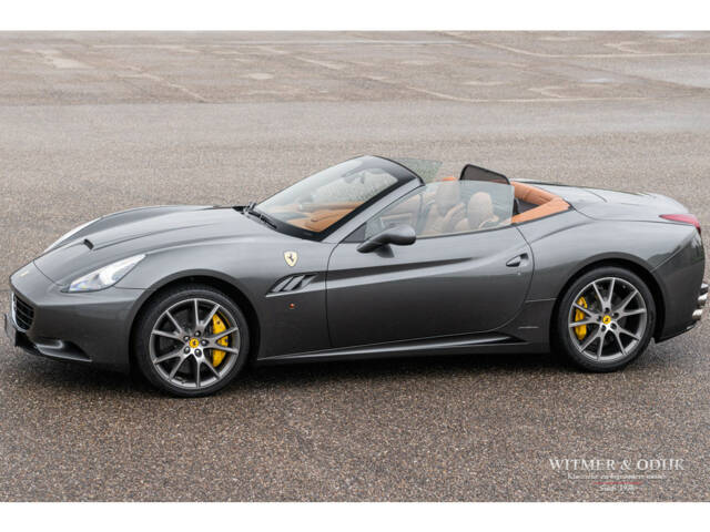 Bild 1/36 von Ferrari California 30 (2012)