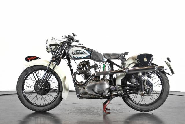 Bild 1/14 von Taurus DUMMY (1947)