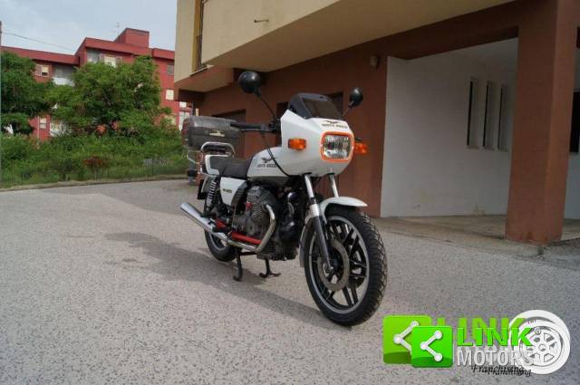 Image 1/10 of Moto Guzzi V 35 III (1991)