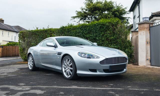 Image 1/27 of Aston Martin DB 9 (2005)