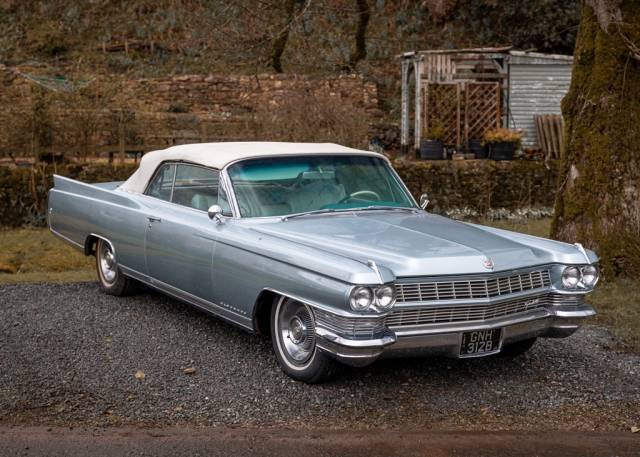 Imagen 1/12 de Cadillac Eldorado Biarritz Convertible (1964)