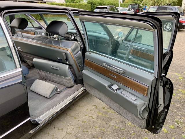 Image 1/10 of Cadillac Fleetwood Brougham (1966)