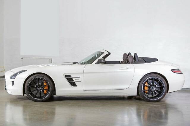 Image 1/22 of Mercedes-Benz SLS AMG Roadster (2012)