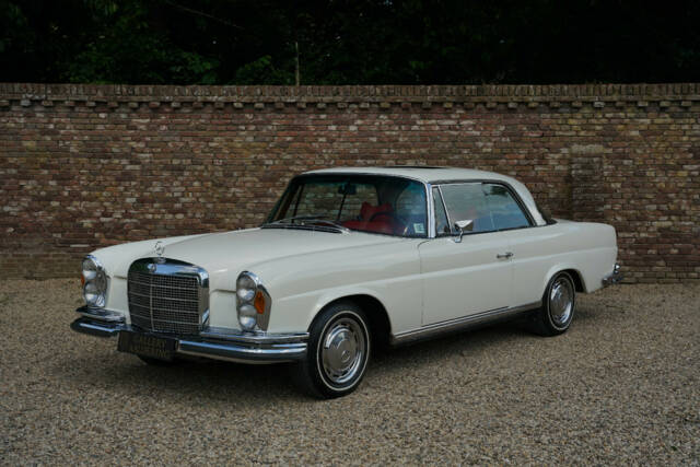 Bild 1/50 von Mercedes-Benz 280 SE 3,5 (1970)