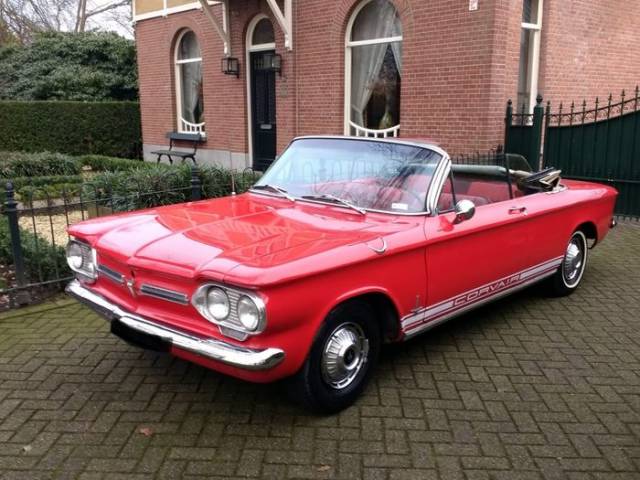 Image 1/9 of Chevrolet Corvair Monza Convertible (1962)