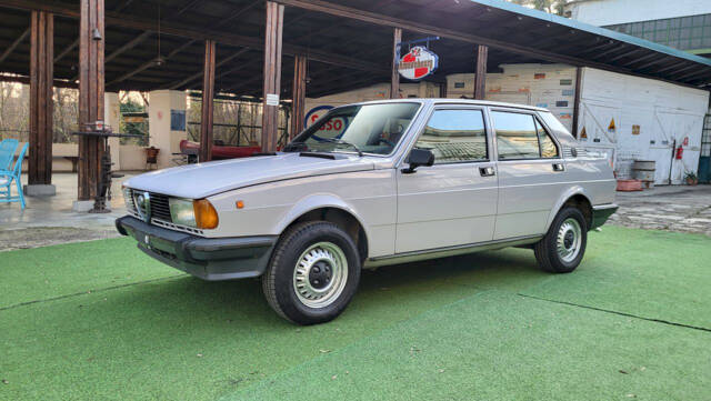 Bild 1/52 von Alfa Romeo Giulietta 1.3 (1979)