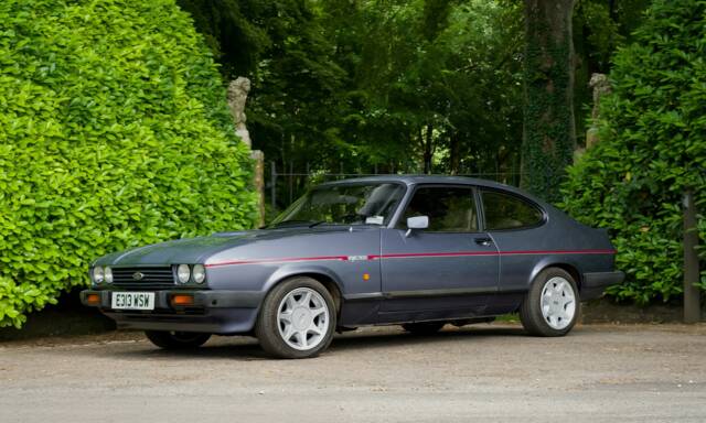 Bild 1/21 von Ford Capri 2,8i (1988)