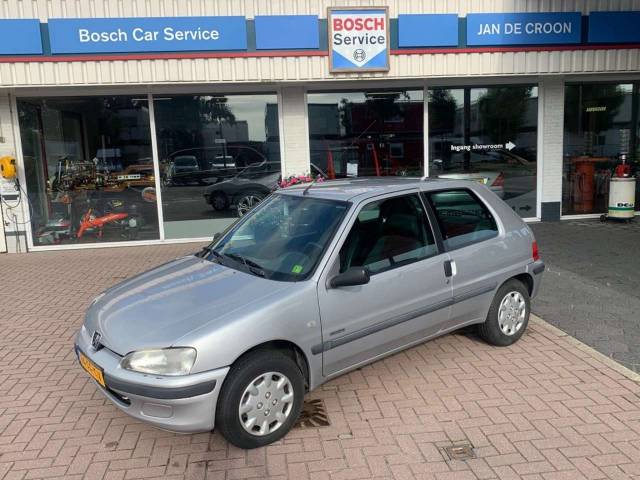 Bild 1/15 von Peugeot 106 1.4 (2000)