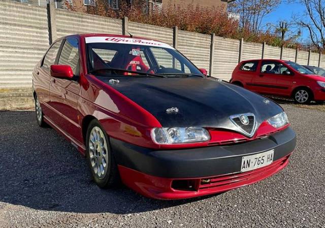 Afbeelding 1/9 van Alfa Romeo 146 - 2.0 T Spark (1997)