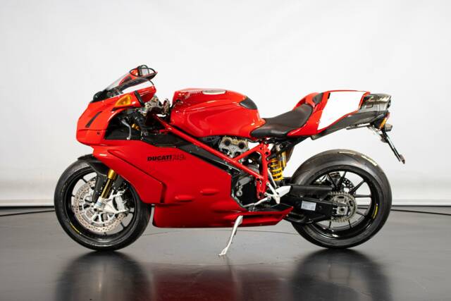 Image 1/50 de Ducati DUMMY (2004)