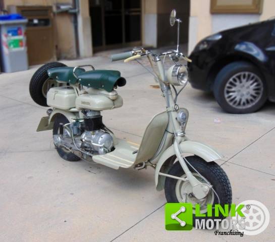 Image 1/10 de Innocenti DUMMY (1956)