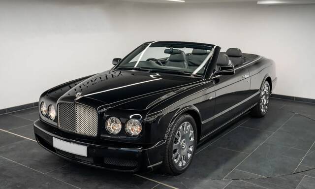 Image 1/7 of Bentley Azure (2006)