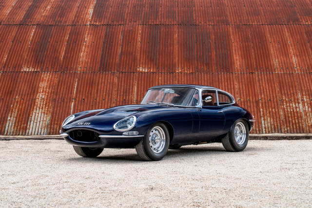 Image 1/39 de Jaguar E-Type "Lightweight" (1962)