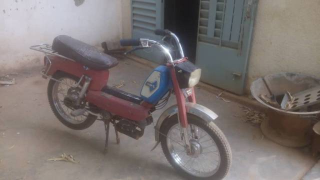 Image 1/7 de Peugeot DUMMY (1973)