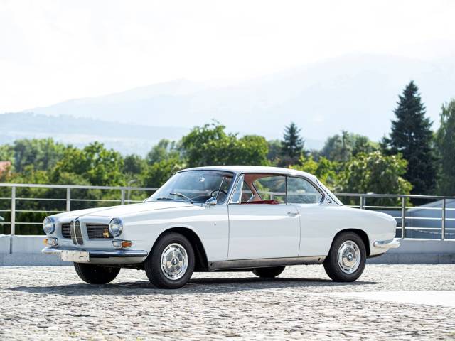 Image 1/44 of BMW 3200 CS (1963)