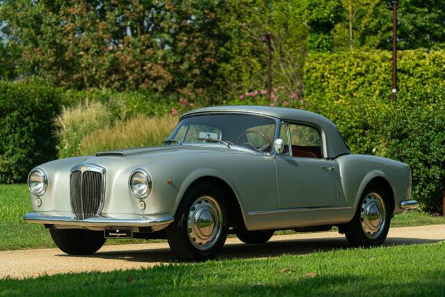 Immagine 1/50 di Lancia Aurelia B24 Convertibile (1958)