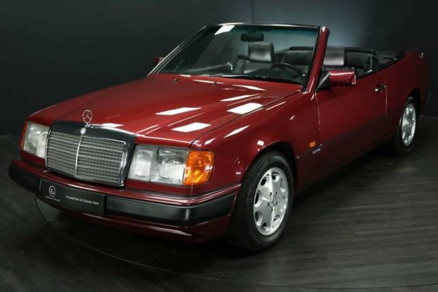Bild 1/50 von Mercedes-Benz 300 CE-24 (1992)