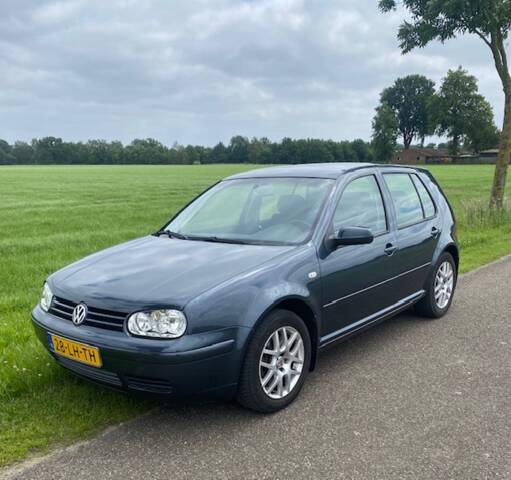 Afbeelding 1/13 van Volkswagen Golf IV 2.3 V5 (2003)