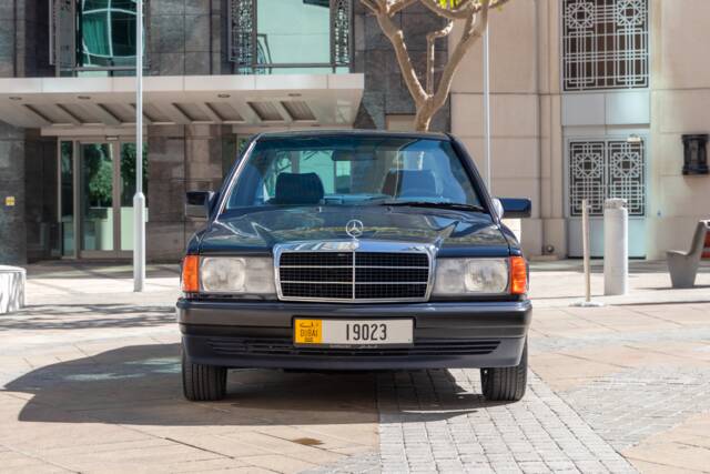 Bild 1/69 von Mercedes-Benz 190 E (1988)