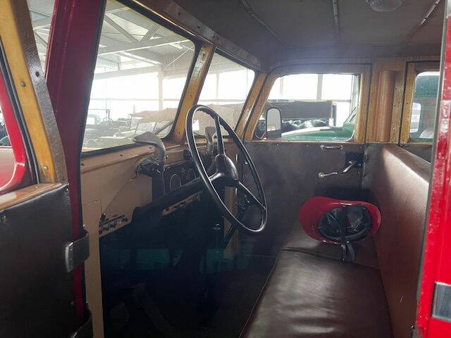 Bild 1/3 von Volvo LV 127 (1946)