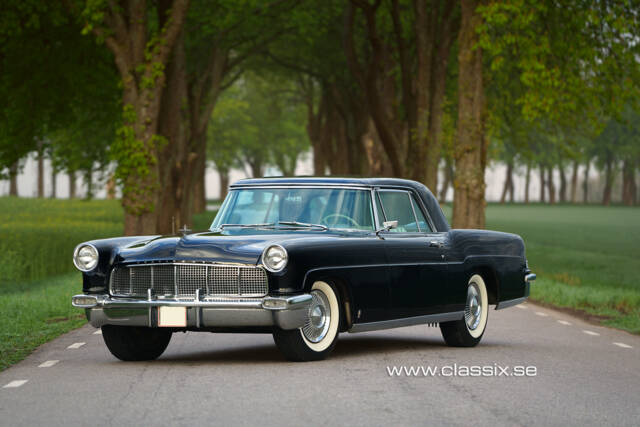 Image 1/24 de Lincoln Continental Mark II (1956)