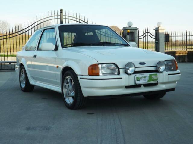 Image 1/50 of Ford Escort turbo RS (1987)