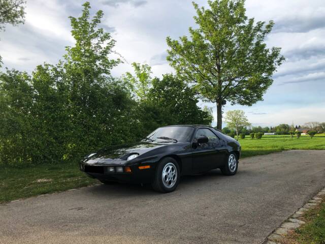Bild 1/45 von Porsche 928 (1978)
