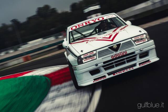 Imagen 1/81 de Alfa Romeo 75 1.8 Turbo (1990)