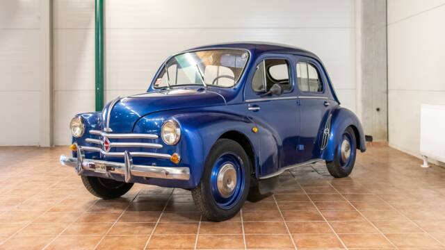 Image 1/23 of Renault 4 CV (1960)