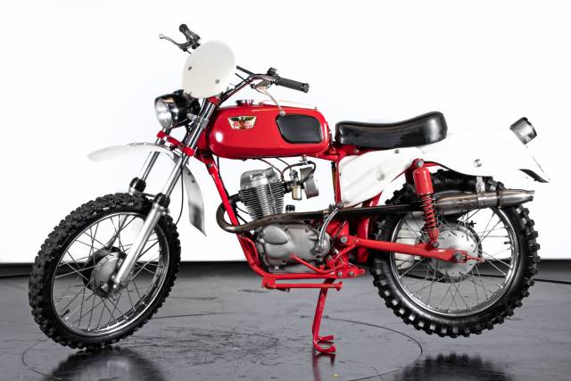 Image 1/16 of Moto Morini DUMMY (1970)
