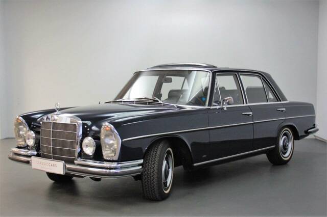 Bild 1/15 von Mercedes-Benz 250 S (1967)