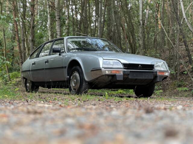 Imagen 1/21 de Citroën CX 20 (1982)