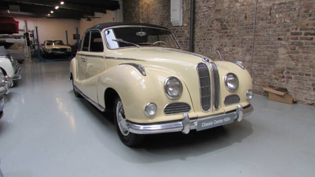 Image 1/19 of BMW 502 Baur (1954)
