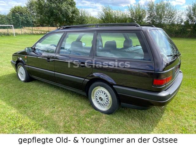 Image 1/15 de Volkswagen Passat Variant 1.8 (1992)
