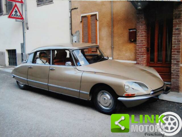 Imagen 1/10 de Citroën DS 21 IE (1971)