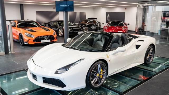 Image 1/26 of Ferrari 488 Spider (2017)