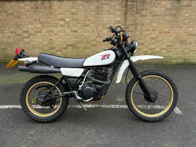 Bild 1/43 von Yamaha DUMMY (1980)