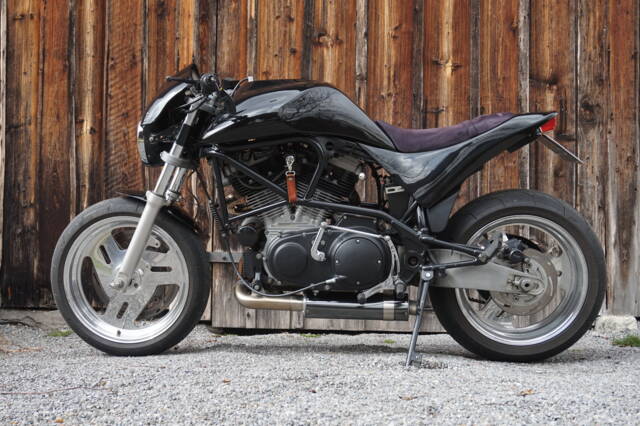 Bild 1/7 von Buell DUMMY (2001)