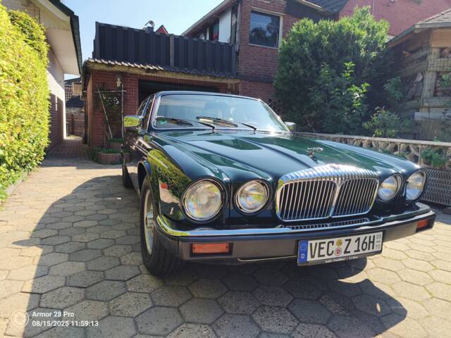 Image 1/8 of Jaguar XJ 12 (1992)