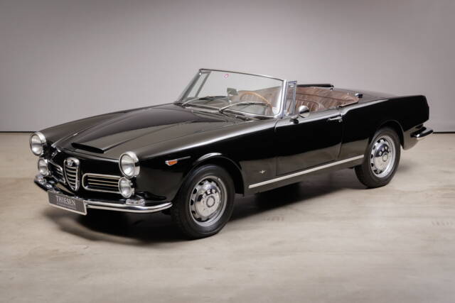 Bild 1/36 von Alfa Romeo 2600 Spider (1963)