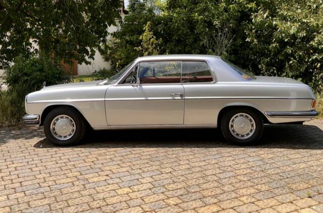 Immagine 1/7 di Mercedes-Benz 250 CE (1972)