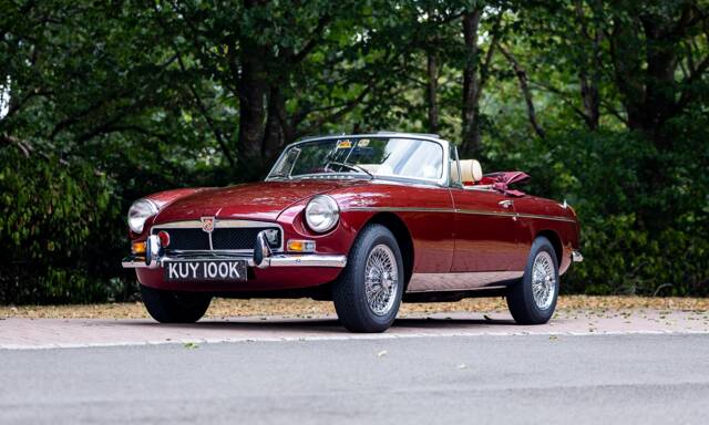 Image 1/50 of MG MGB (1971)