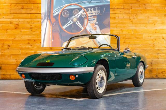 Image 1/10 of Lotus Elan (1964)
