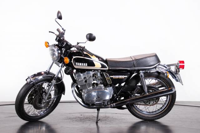 Bild 1/22 von Yamaha DUMMY (1976)