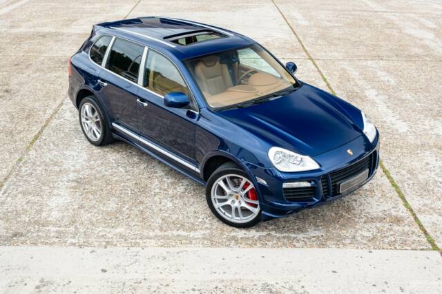 Bild 1/25 von Porsche Cayenne Turbo (2008)