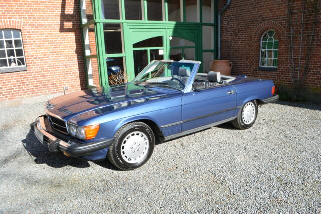 Bild 1/16 von Mercedes-Benz 560 SL (1988)