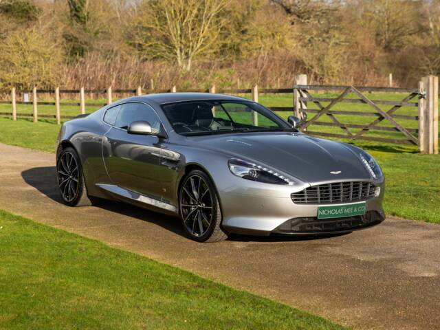 Image 1/50 of Aston Martin DB 9 GT "Bond Edition" (2015)